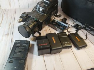 Vintage Sony Handycam 8mm Camcorder Model Ccd - F201 With Many -