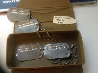 4 Wwii Military Dog Tags 1943 1944 T43 - 43 T43 - 44 World War Two In Vintage Case