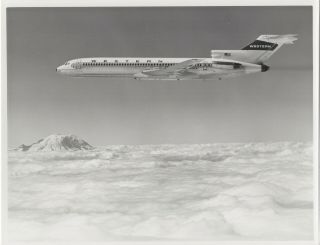 Large Vintage Photo - Western Airlines Boeing 727 N2801w In - Flight