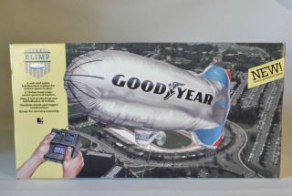 1987 Pioneer Balloon Co.  Qualatex Good Year Goodyear Blimp 4 1/2 Foot Helium
