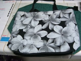 Hawaii Black & Shades Of Gray Plumeria Design 12 " X 10 " Zippered Handbag - Purse