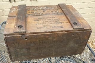 Vintage White Horse Cellar Wooden Whisky Crate - 47x34x22cm -