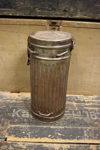 WW2 German Wehrmacht Gas Mask Cannister Container Box Restauration 2