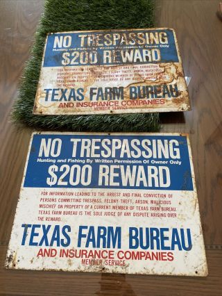 2 Old Texas Farm Bureau No Tresspassing Hunting Or Fishing $200 Reward Tin Sign