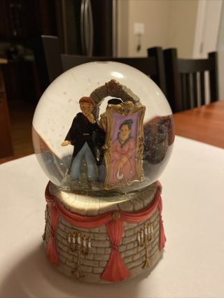 2001 Harry Potter Enesco Ron Hermione Fat Lady Door Painting Musical Snow Globe