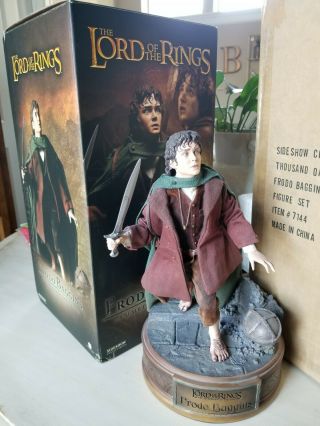 Sideshow Lord Of The Rings Frodo Baggins Premium Format Statue Rare
