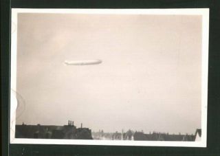 Fotografie Luftschiff - Zeppelin über Berlin 1928