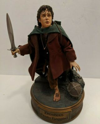 Frodo Baggins Premium Format Statue Sideshow Lotr Lord Of The Rings