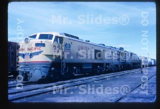 Slide Up Union Pacific Getl8500 Turbine 22 W/train Cheyenne Wy 1968