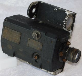 Wwii Us Navy Bell & Howell 16mm Aircraft Camera W/ Aerial Gun Sight