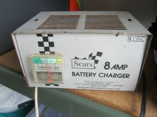 Vintage Sears 8 Amp Auto Battery Charger Box Model 934718440