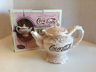 1998 Coca - Cola Victorian Series Teapot W/ Box - Cracker Barrel -