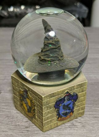Universal Studios The Wizarding World Of Harry Potter 4 " Sorting Hat Snow Globe