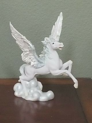 White Pegasus Winged Horse Ready For Flight Figurine 8 1/2 " High
