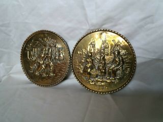 Pair Vintage Round Brass Wall Hanging Plates Plaques Bell Ringer Country Theme