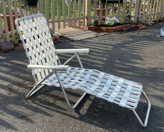 Vintage Webbed Aluminum Folding Chaise Lounge Lawn Chair 3