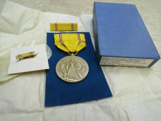 Ww2 American Defense Service Medal W Ribbon Lapel Pin Slot Brooch 1946