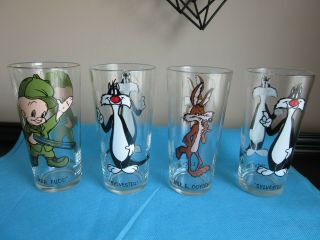 Set Of 4 Vintage Pepsi 1973 Looney Tunes Glass Collectors Series Warner Bros