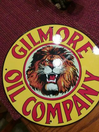 Vintage Gilmore Oil Porcelain Metal Sign Usa Lube Gas Station Lion Race Engine