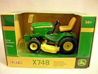 Ertl John Deere X748 Lawn Tractor - 1:16
