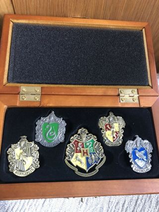 Harry Potter Hogwarts Houses Pin Badges In Display Case