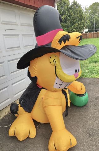 Garfield Witch - Airblown Inflatable RARE 6 Ft Halloween - Gemmy 3