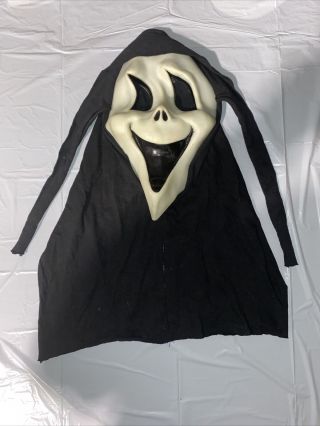 Rare Fun World Div.  Scream Mask Very Rare Mask With Slightly Different Look.