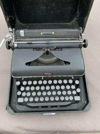 Vintage Royal Aristocrat Model B Typewriter 1940 