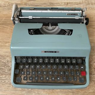 Olivetti Underwood Lettera 32 With Case,  Made In Italy