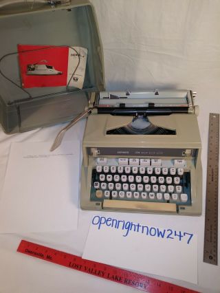 Vintage Hermes 3000 Typewriter Case & Key Read