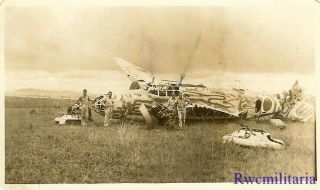 Org.  Photo: Us Troops W/ Shot Down Japanese Camo K - 21 Bomber In Field