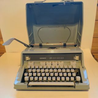 1971 Hermes 3000 Portable Typewriter Made In France W/ Case,  Key