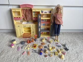 Vintage Barbie Play All Day Kitchen With Accesories And Doll G8499 2