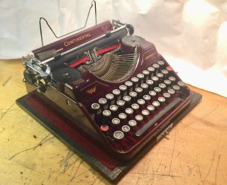 Continental /wanderer Portable Typewriter,  Germany,  Quertz Keyboard,  1935,  Case