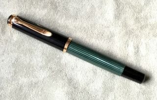 Old Style Pelikan M400 Green Striated Fountain Pen 14c - 585 M Nib - W - Germany C1985