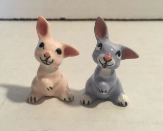 Rare Vintage Hagen Renaker Miniature Baby Bunny Rabbits In Glossy Pink & Blue