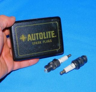 Rare Autolite Spark Plugs Promo Box W/ Cross Sectioned Plug Rare