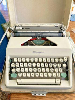1960s Olympia De Luxe Sm8 Sm9 Portable Typewriter Turquoise & Chrome