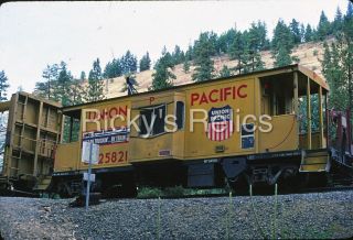 Slide Up 25821 Caboose P Union Pacific 1981 Action