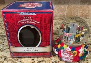 2001 Macys Thanksgiving Day Parade Snow Globe 75th Anniversary With Twin Towers