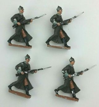 Authenticast:toy Lead Soldiers Russian Ww2 Infantry C1950 Marked He Vintage
