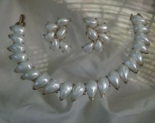 Vintage Crown Trifari Alfred Phillipe Pearl Bracelet And Earring Set
