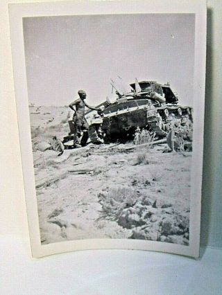 Wwii Photographs U.  S.  Army Veteran 1943 Tunisia Destroyed German Tank