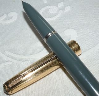 Vintage Parker 51 Mk I Fountain Pen Grey & R Gold Cap 14k Gold Fine Firm -
