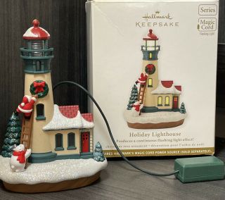 Hallmark 2012 Holiday Lighthouse 1st In Series Flashing Light With Magic Cord