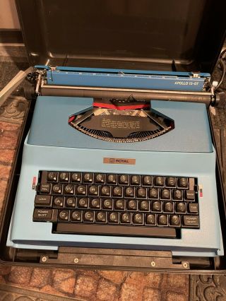 Vintage Royal Apollo 12 - Gt Portable Electric Typewriter W/ Case Sp - 8500