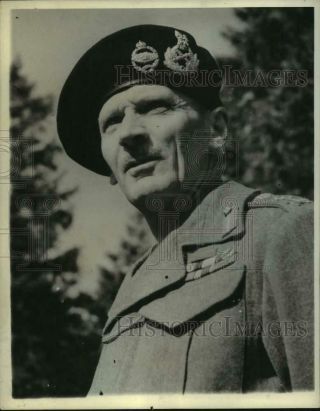 1943 Press Photo British Field Marshal Bernard Montgomery In Tripoli - Tua34637