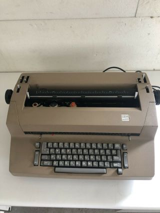 Vintage Ibm Selectric Ii Typewriter W/correction Key Very &,