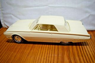 Vintage Amt 1962 Ford Thunderbird 390 V8 Off White Promo Car Nm