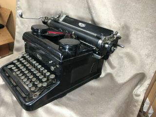 Vintage Royal Model 10 Khm Series Typewriter Khm12 - 208448